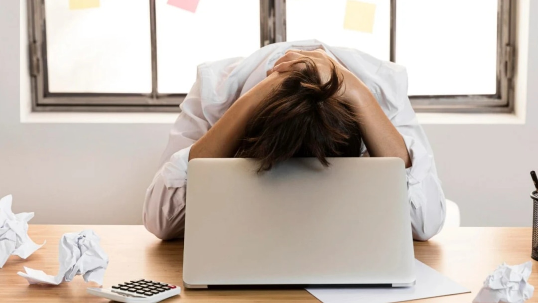 O que é burnout? Sintomas, causas e como prevenir na empresa
